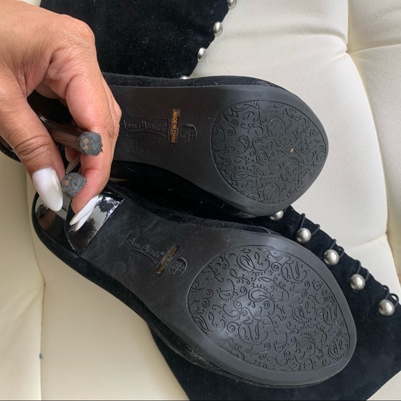 Black knee high boots with buttons - Picture 5 of 7